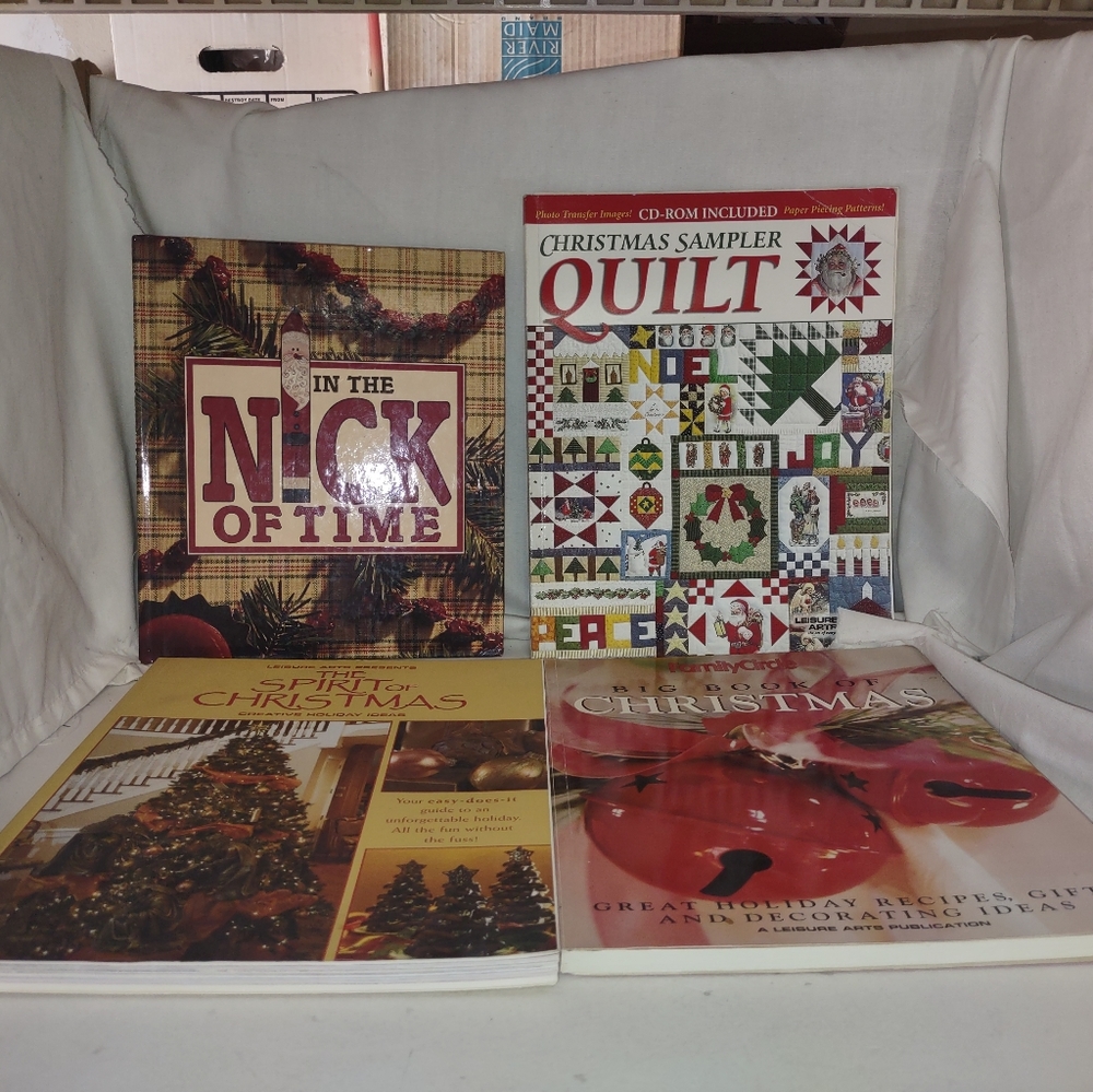 Lot Of 4 Vintage Leisure Arts Christmas Cross Stitch Books Holiday Crafts Angels